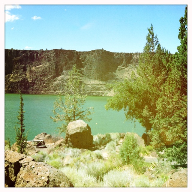 Lake Billy Chinook- Photographed by Feather & Nest 